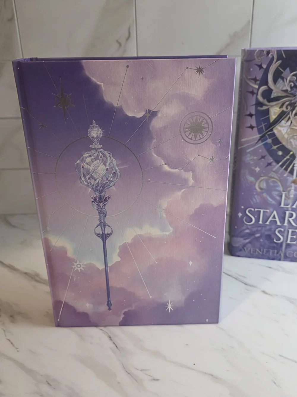 FairyLoot Exclusive Edition – The Last Starborn Seer by Venetia Constantine - Picture 6 of 10
